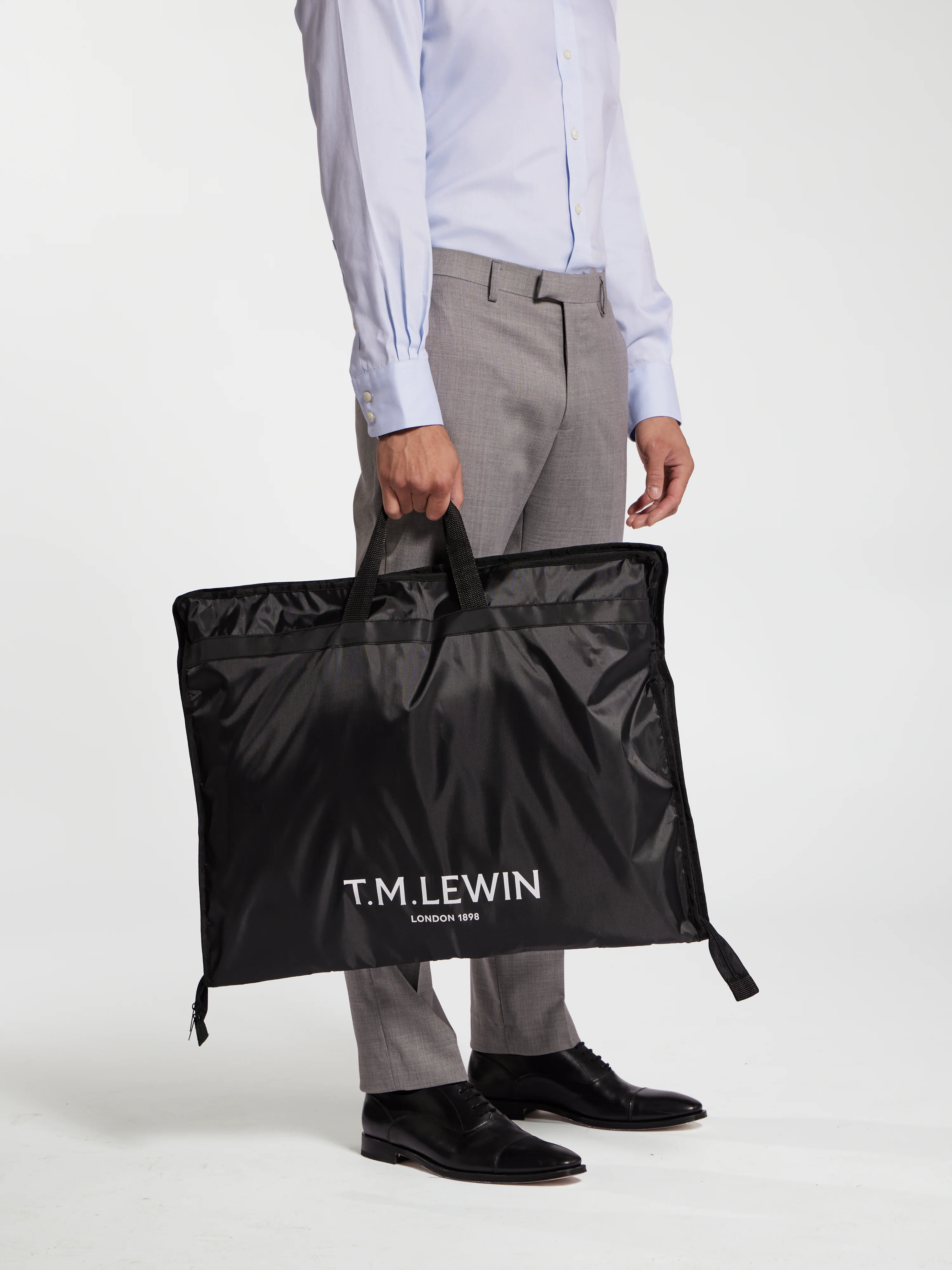 The Suit Carrier - Image 2