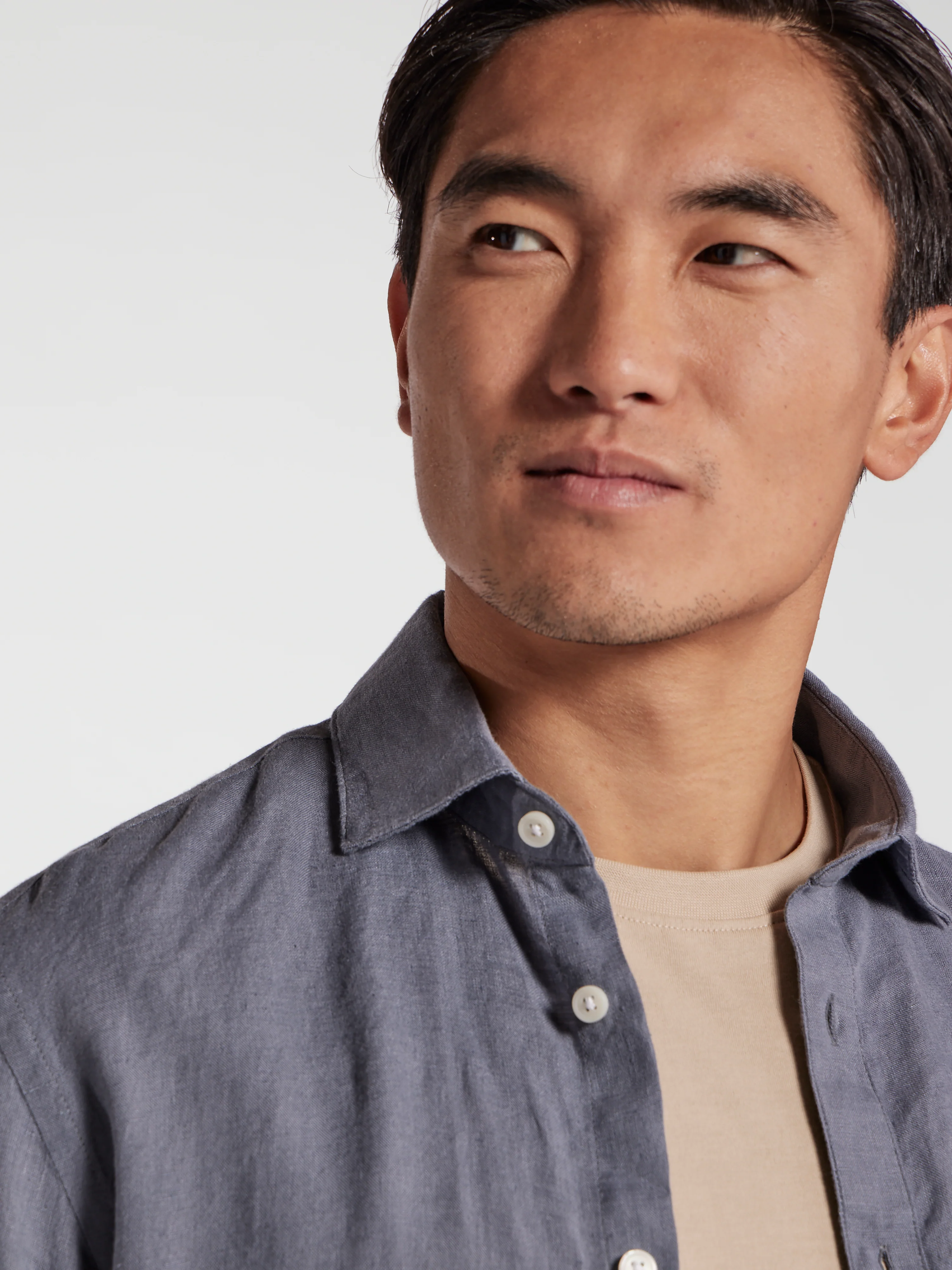 The Relaxed Linen Shirt - Image 4