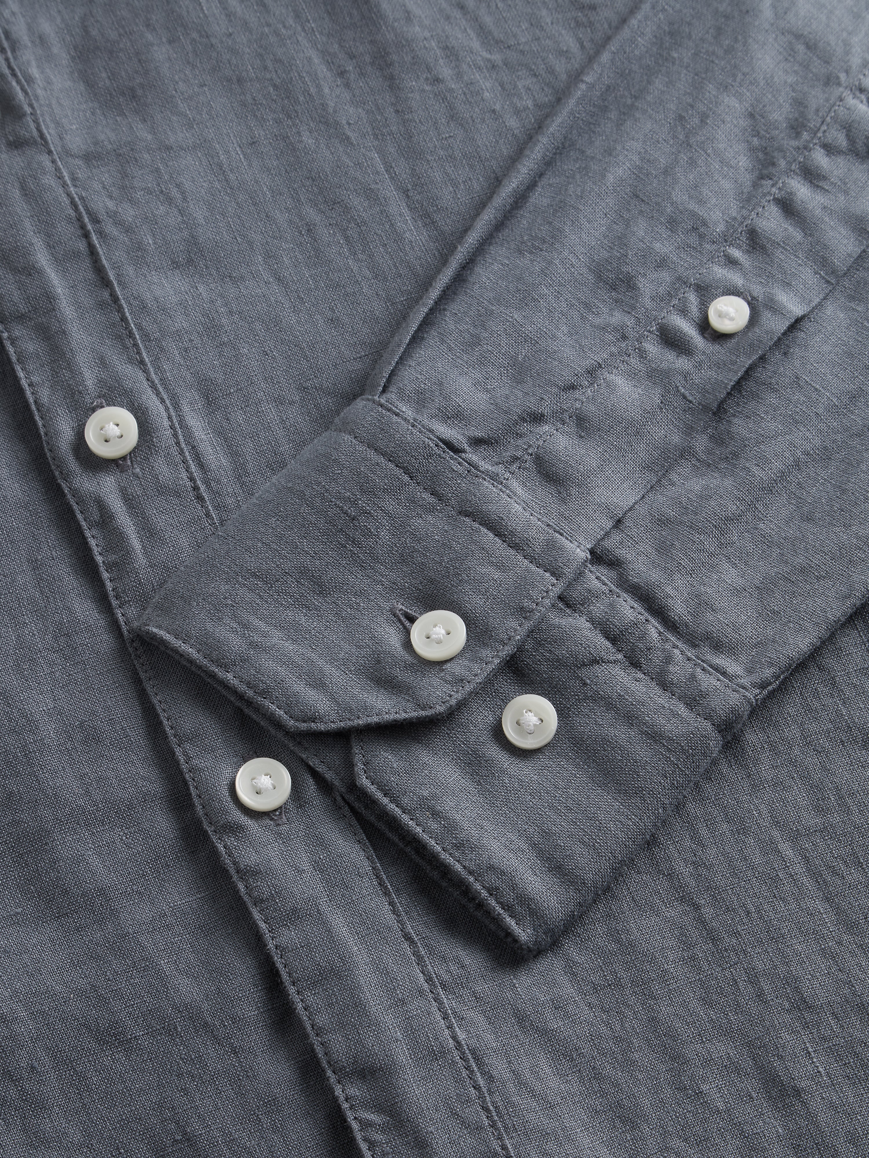 The Relaxed Linen Shirt - Image 7