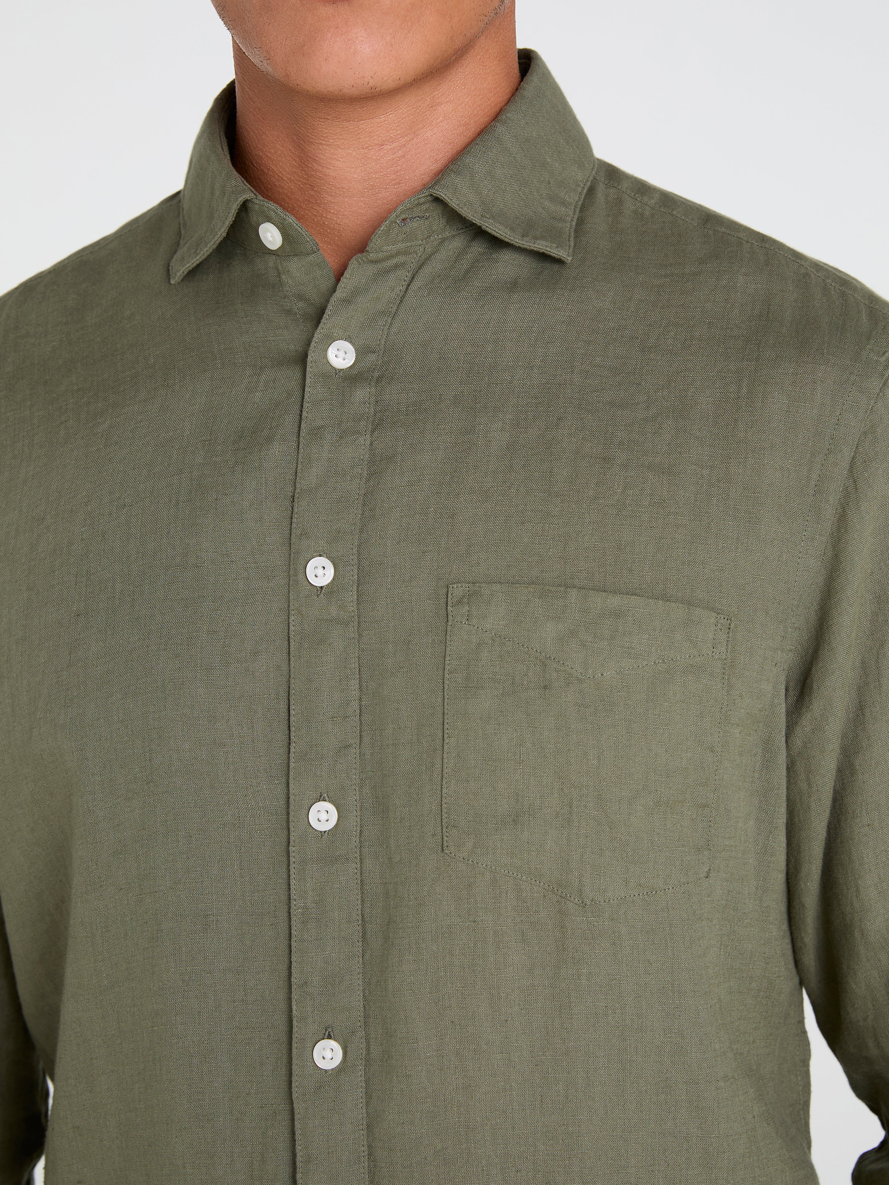 The Relaxed Linen Shirt - Image 3