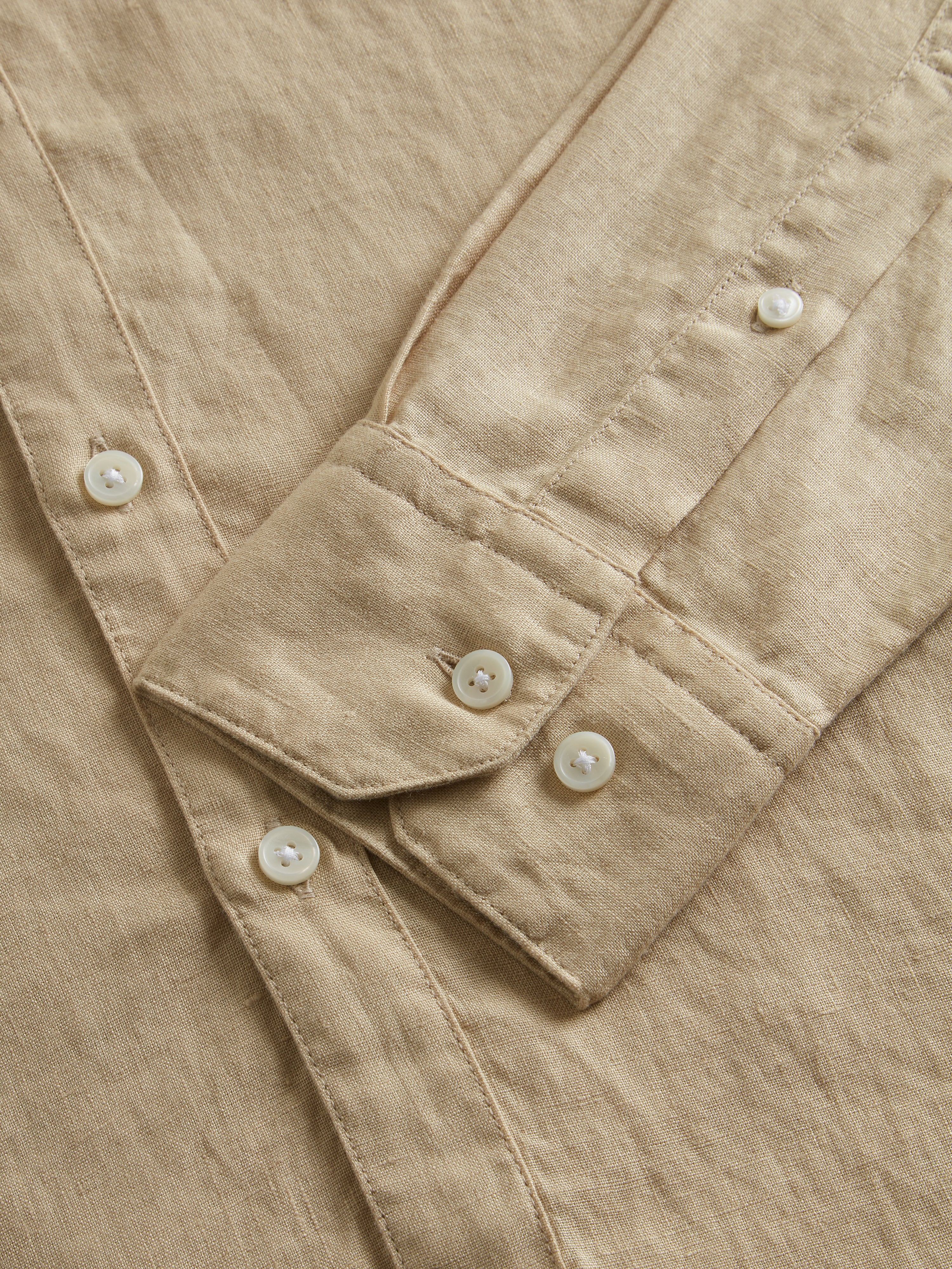 The Relaxed Linen Shirt - Image 5