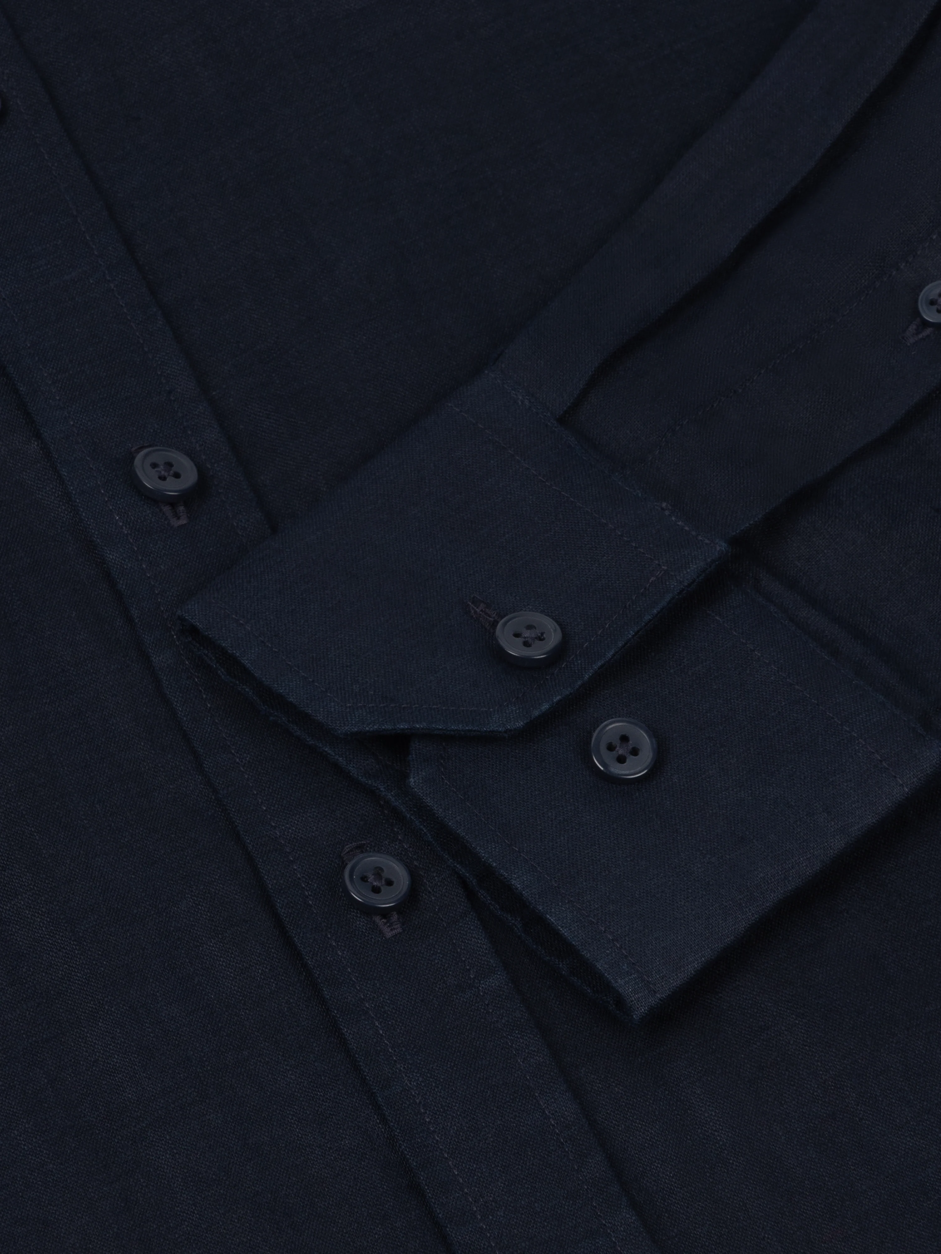 The Linen Shirt - Image 3